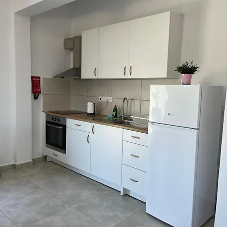 Blue Seaview Appartments 公寓 Paphos