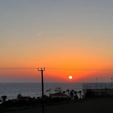 Blue Seaview Appartments 公寓 Paphos