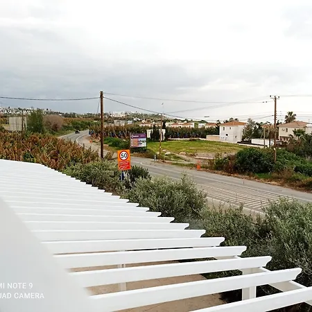 Blue Seaview Appartments פאפוס